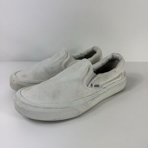 Vans Unisex-Adult Slip-on Skate Shoes Core Classics White Women’s 6.5/ Men’s 5